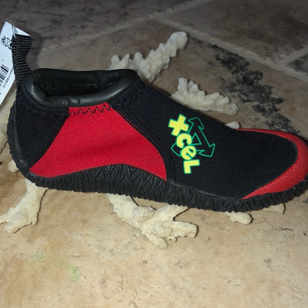 Kids Water Shoes | Red